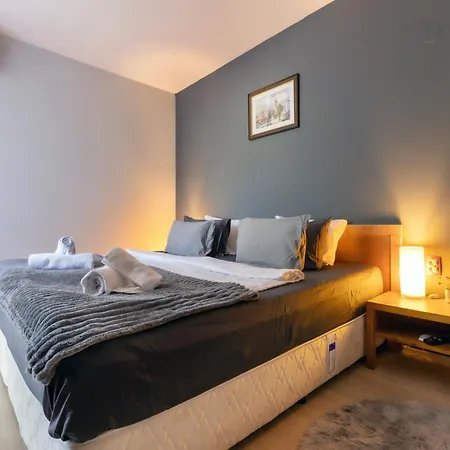 2-room Forest Retreat - Fireplace, Veranda, Bbq, Views