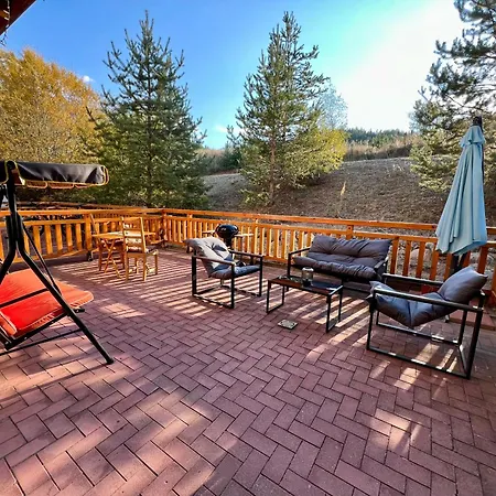 2-room Forest Retreat - Fireplace, Veranda, Bbq, Views Банско