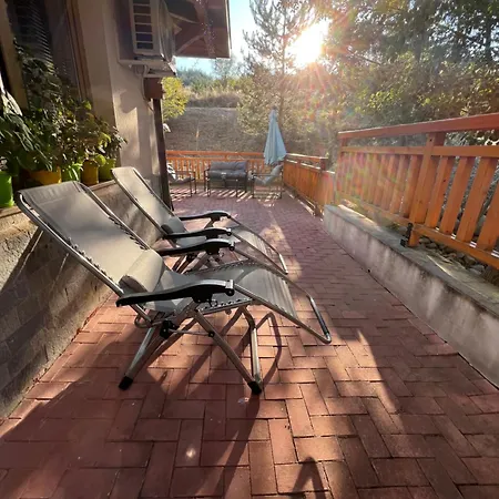 2-room Forest Retreat - Fireplace, Veranda, Bbq, Views バンスコ