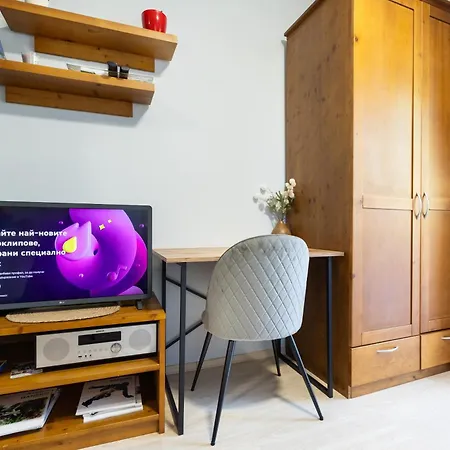 Appartement 2-room Forest Retreat - Fireplace, Veranda, Bbq, Views