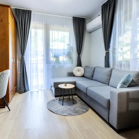 Appartamento 2-room Forest Retreat - Fireplace, Veranda, Bbq, Views