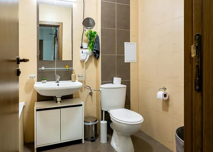 2-room Forest Retreat - Fireplace, Veranda, Bbq, Views 班斯科