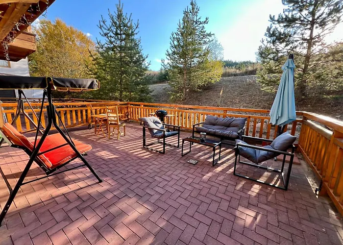 2-room Forest Retreat - Fireplace, Veranda, Bbq, Views 班斯科