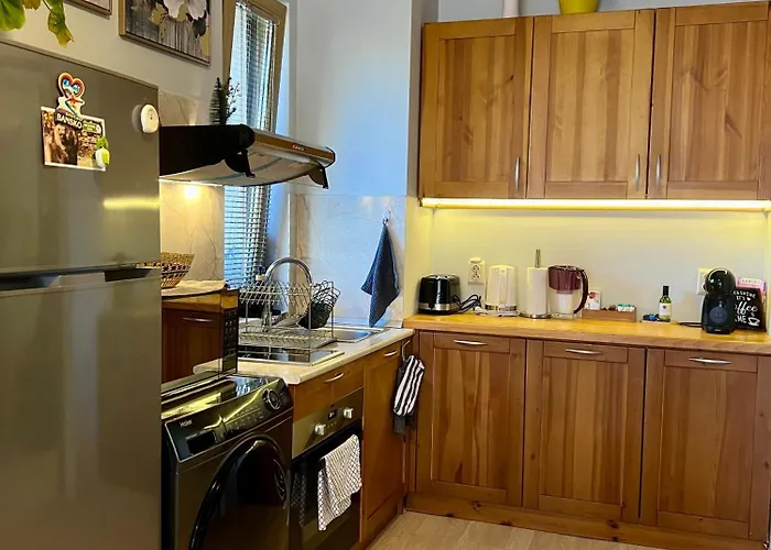 アパート 2-room Forest Retreat - Fireplace, Veranda, Bbq, Views