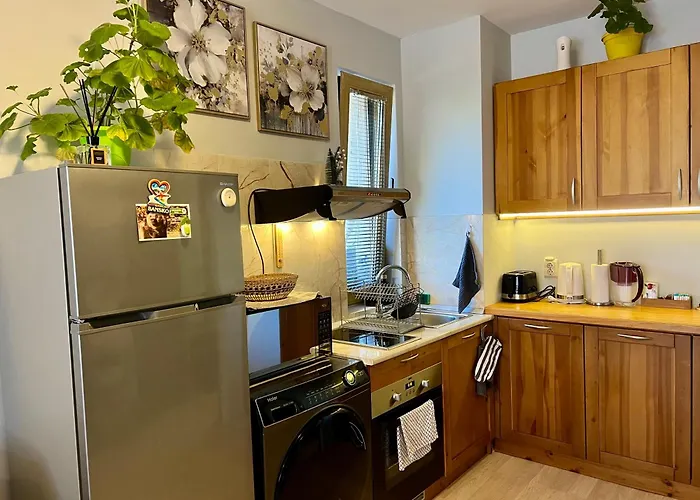 2-room Forest Retreat - Fireplace, Veranda, Bbq, Views バンスコ